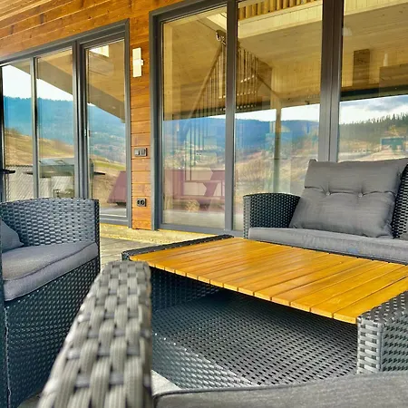 Veranda Rozhanka * Verkhnyaya Rozhanka